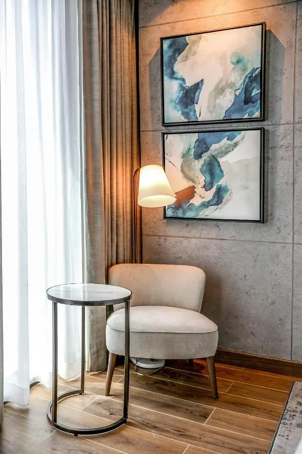 Mercure Dubai Gold District Hotel