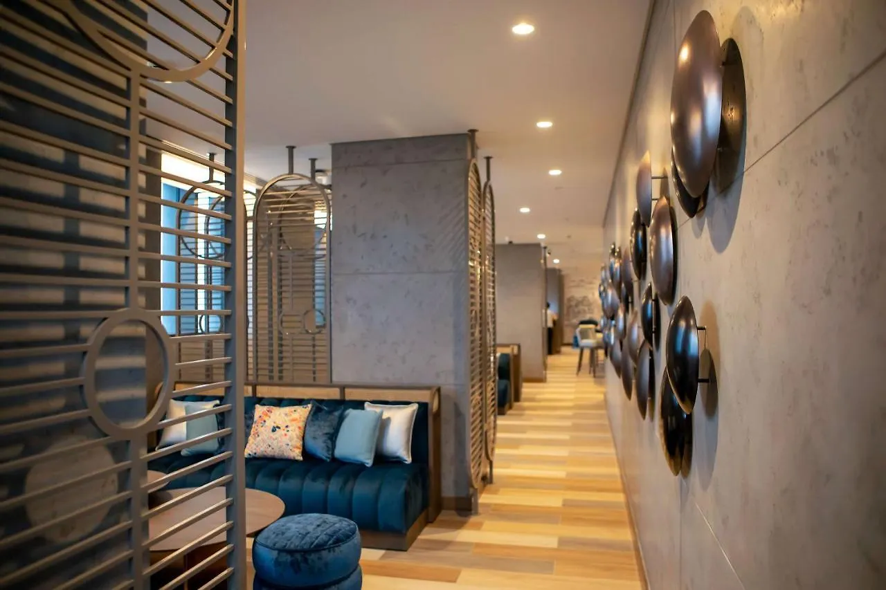 Mercure Dubai Gold District