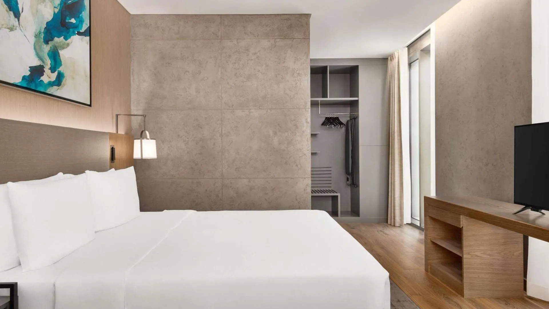 Mercure Dubai Gold District