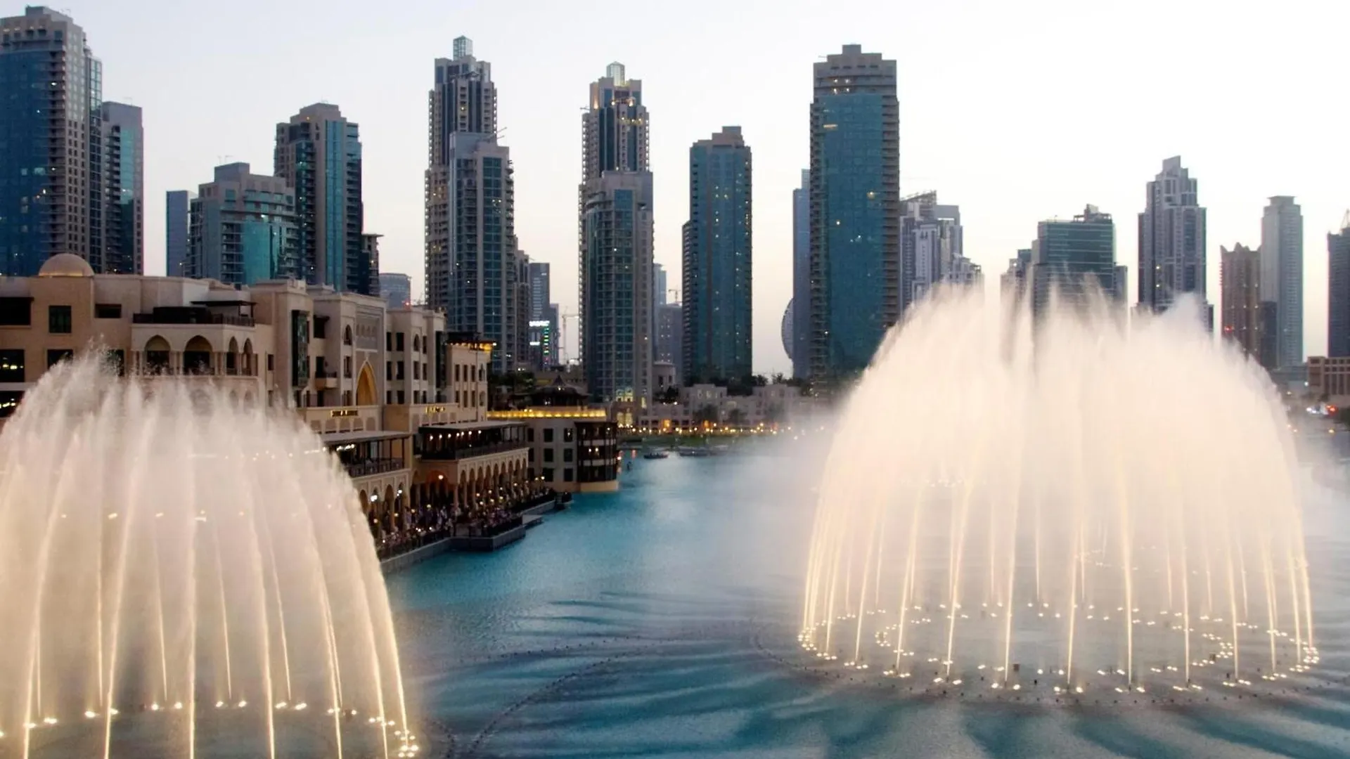 Mercure Dubai Gold District Hotel