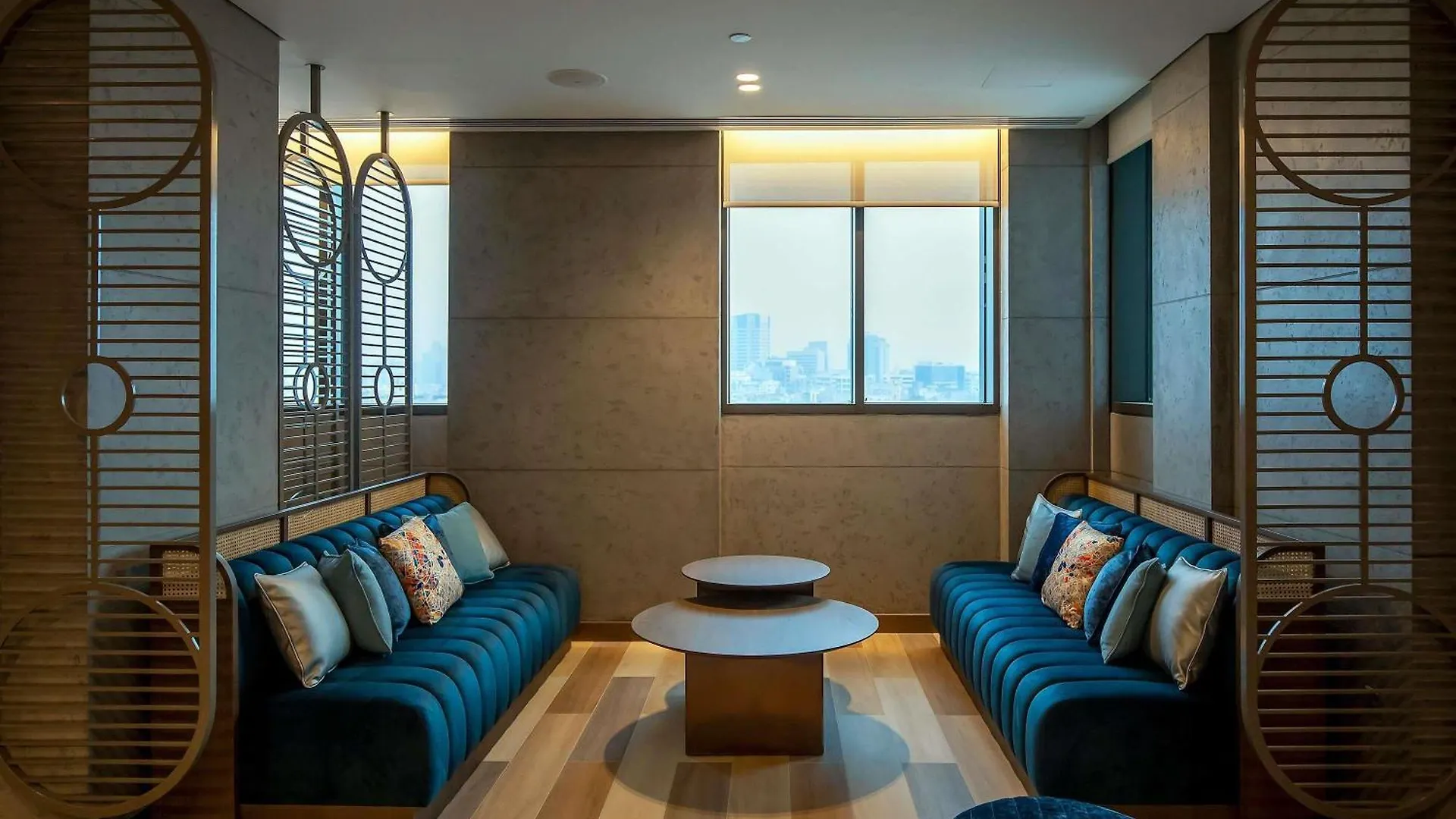 Mercure Dubai Gold District Hotel