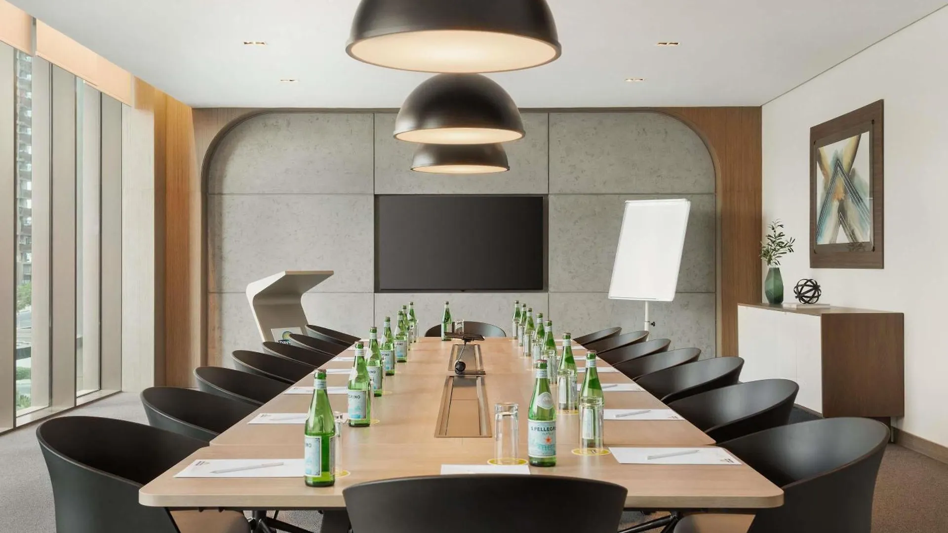 Mercure Dubai Gold District Hotel