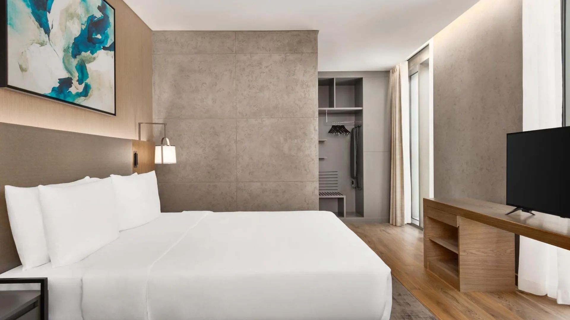 Mercure Dubai Gold District